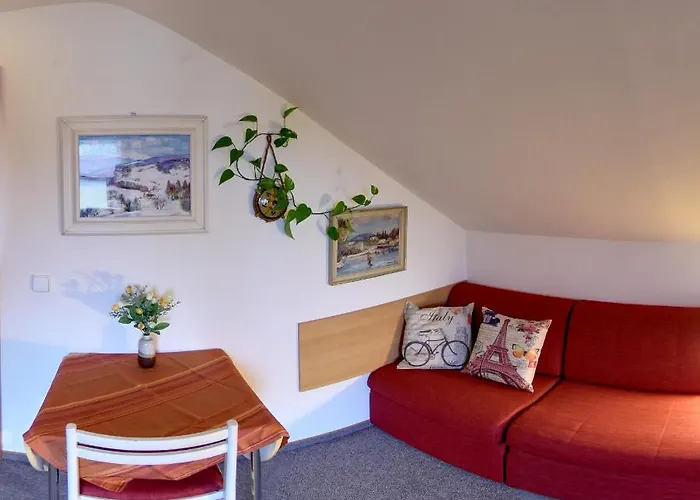 U Lesa 게스트하우스