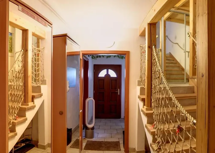 U Lesa בית הארחה