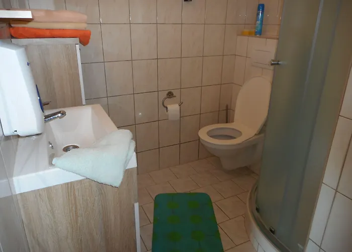 U Lesa בית הארחה